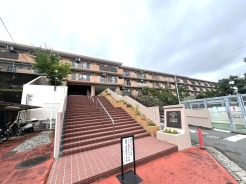 横浜市南区大岡4丁目