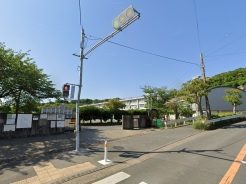 横須賀市津久井2丁目