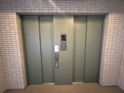 マンション内エレベーター