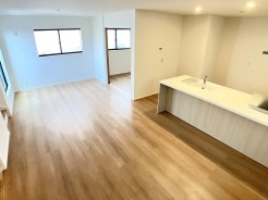 足立区伊興１丁目