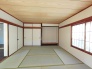 リビング隣接　和室8帖