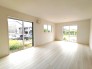 １３号棟 角地にようなリビングはとても明るいです
