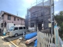 建築中