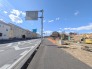 歩道の整備された前面道路
接道状況：東側約22.7ｍ公道/南側約17ｍ公道