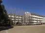 牛久市立牛久南中学校 1300m