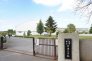 成田市立吾妻小学校 130m