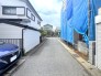 東側