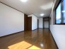 洋室10.7帖
