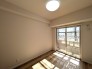 【南側洋室5帖】

