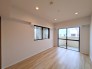 【南側洋室6.6帖】