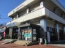 銀行