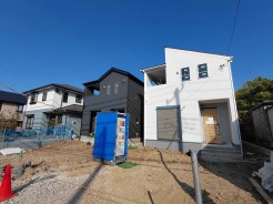 建築中