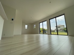 *画像は新築時のものです。