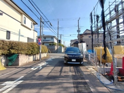 東側 約6.0m 公道