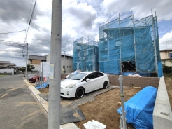 西側 約6.0m 公道