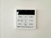 【給湯器リモコン】