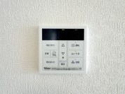 【給湯器リモコン】