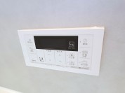 【給湯器リモコン】