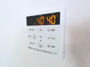 【給湯器リモコン】