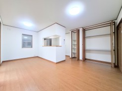 四街道市和良比