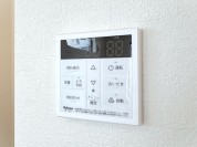 【給湯器リモコン】