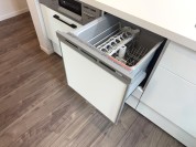 【食器洗浄乾燥機】