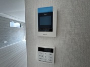 【TVモニター付きインターホン・給湯器リモコン】
