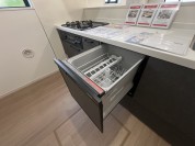 【食器洗浄乾燥機】