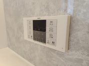 【浴室内給湯操作パネル】