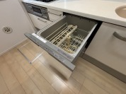 【食器洗浄乾燥機】
