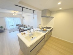 対面式オープンシステムキッチン