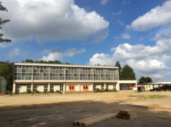 市立栗山小学校