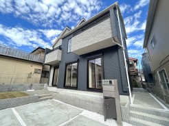 現地外観写真※11月中旬完成予定