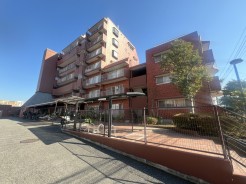 横浜市金沢区六浦3丁目