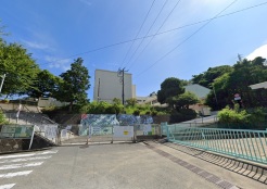 横浜市金沢区六浦5丁目