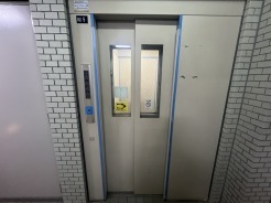 エレベーター