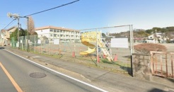座間小学校