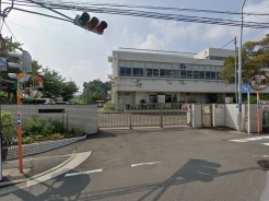 横浜市金沢区六浦東1丁目