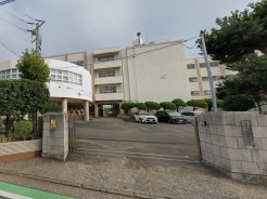 横浜市金沢区六浦東1丁目