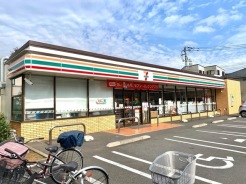 草加市新善町